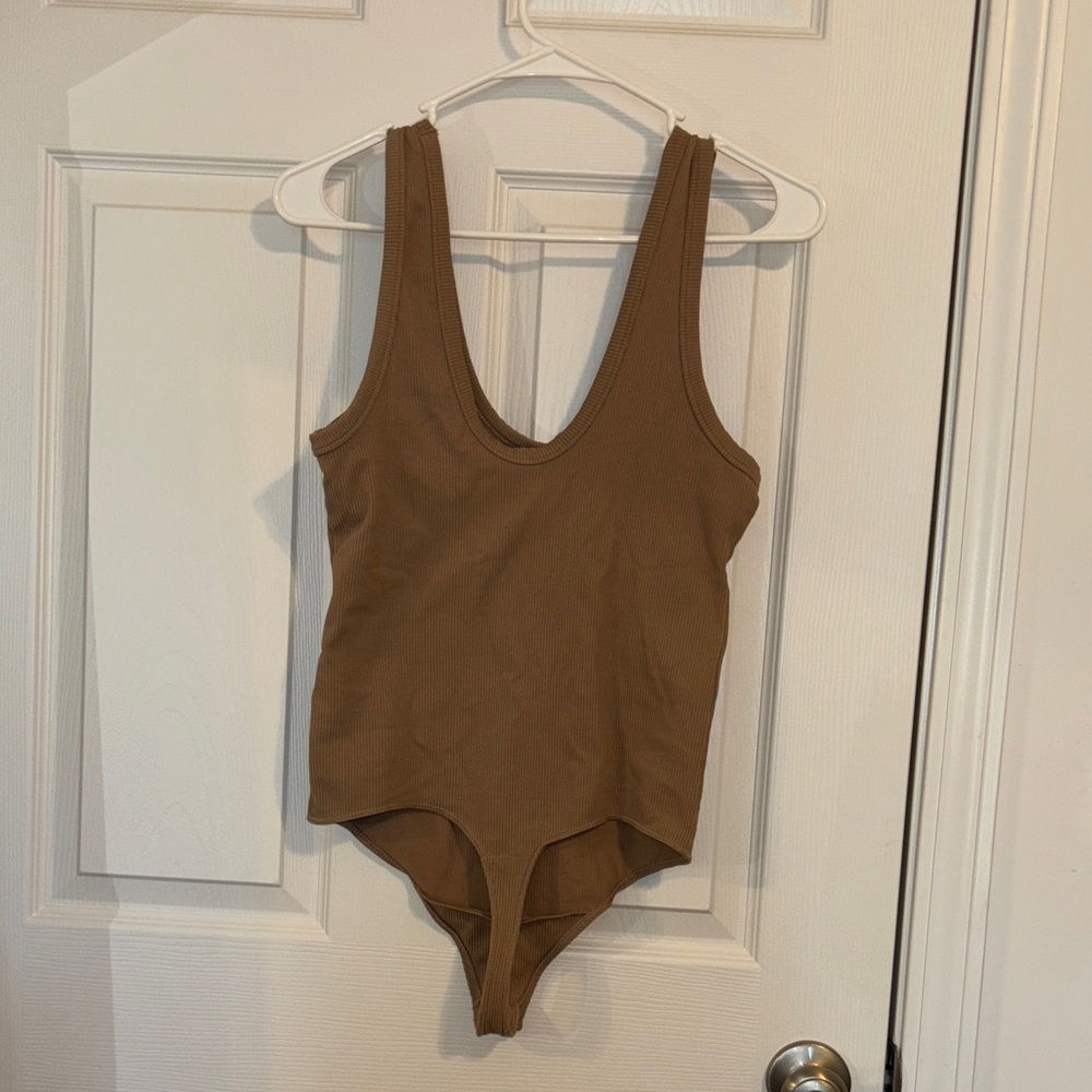 Abercrombie & Fitch Tan Bodysuit - Picture 3 of 3